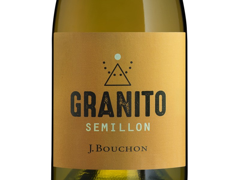 Granito Semillón 2023 de Viña Bouchon es elegido «Mejor vino blanco» por Susie & Peter Richards, reafirmando el liderazgo del Maule en vinos de&nbsp;identidad