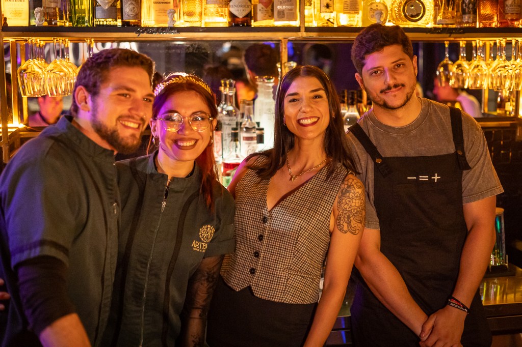 ¡Feliz Aniversario Artemisa Cocktail Bar!