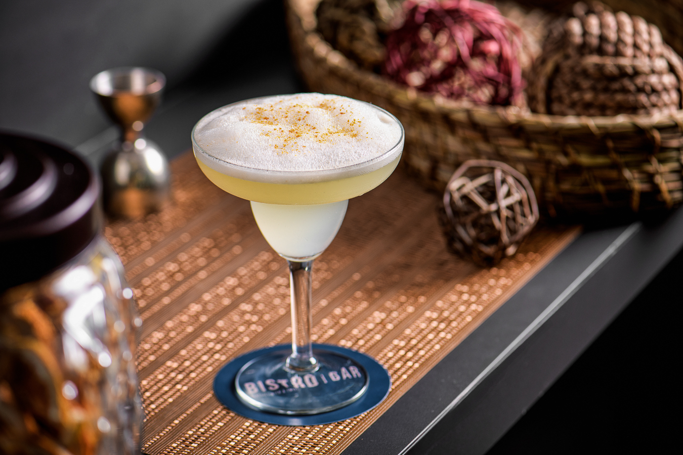 Del shot a la coctelería botánica: el tequila explora nuevos códigos